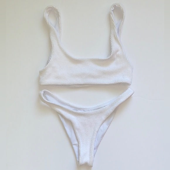 Daily Drills Wavy Bikini Top and Bottom Set in White - Picture 4 of 10